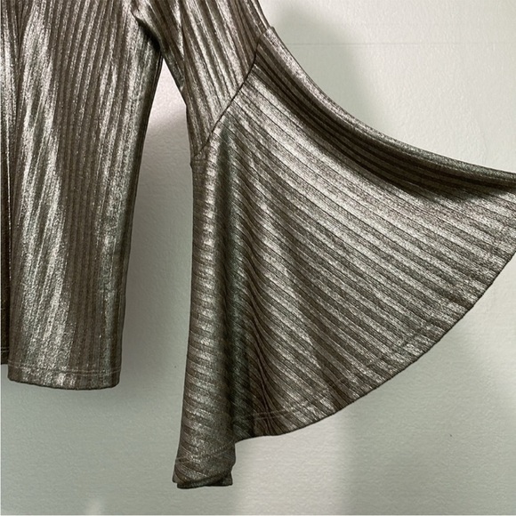 Metallic top - Picture 2 of 5